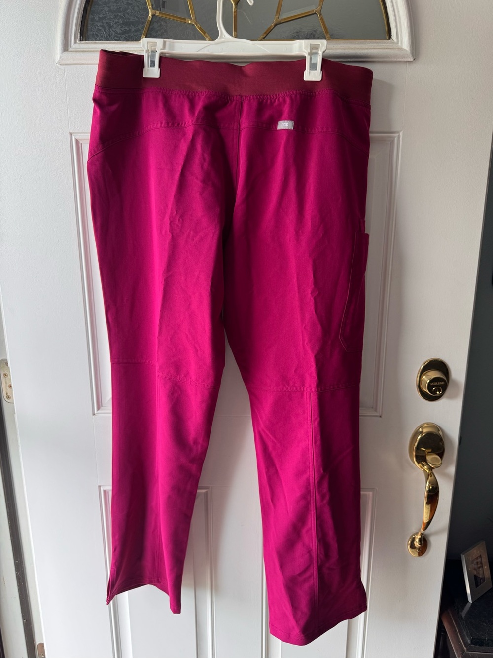 Figs Women's Hot Pink Scrubs. NEW. XL - Picture 9 of 16